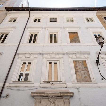 19 Steps Trevi โรม ภายนอก รูปภาพ